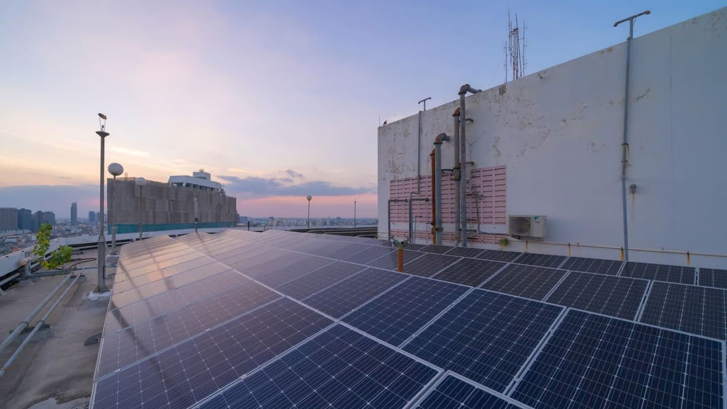 MNRE Clarifies ALMM List-II Rules for Solar PV Cells Across Project Categories
