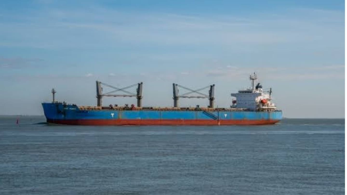Iran Panel Approves Proposed Transit Fees for Ships Using Strait of Hormuz