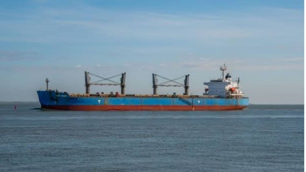 Iran Panel Approves Proposed Transit Fees for Ships Using Strait of Hormuz