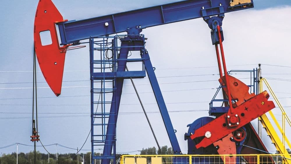 Oil, Gas and Power Hold Steady as Renewables Gain Ground
