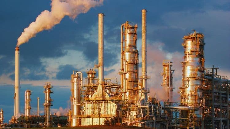EIL Signs Over $350 Million Contract with Nigeria’s Dangote Group for Refinery Expansion