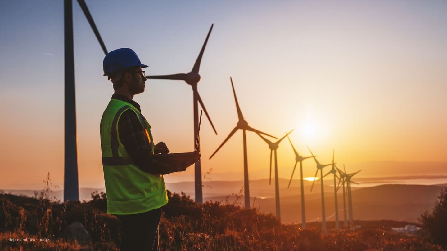 ACME Solar Signs PPA with SECI for 300 MW Hybrid Renewable Energy Project