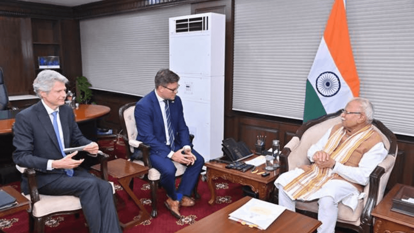 India’s Power Minister Manohar Lal meets German Environment Minister Carsten Schneider in New Delhi to discuss energy cooperation.