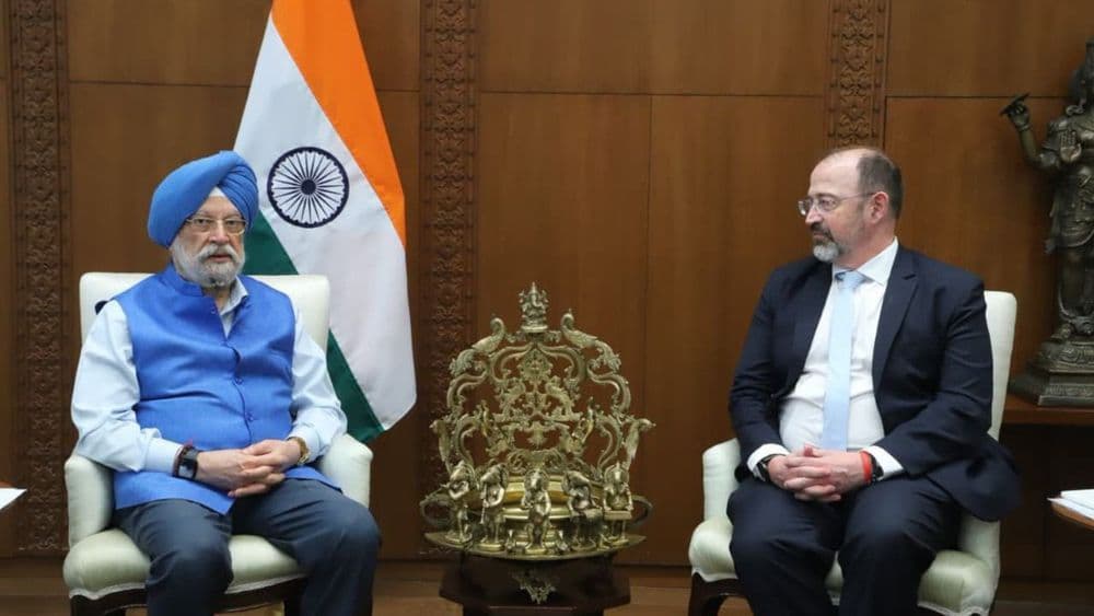 Union Minister Hardeep Puri Meets S&P Global President, Discusses Energy Supply Resilience Amid Hormuz Crisis