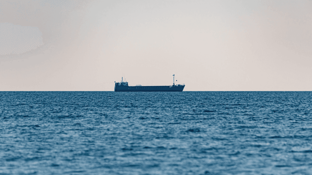 Iran and Oman Move Towards Temporary Shipping Corridor Through Strait of Hormuz