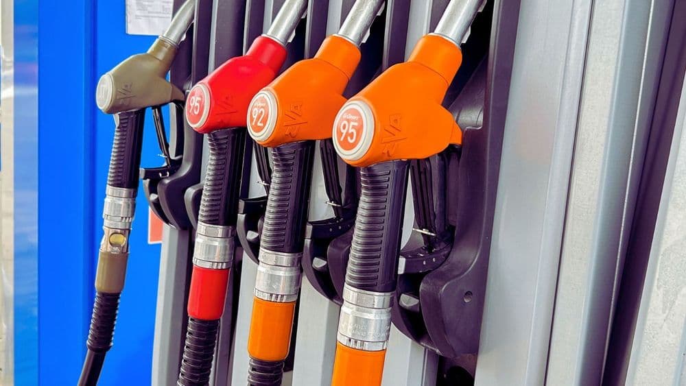 India Welcomes IEA Move to Release Emergency Oil Stocks Amid Supply Disruptions