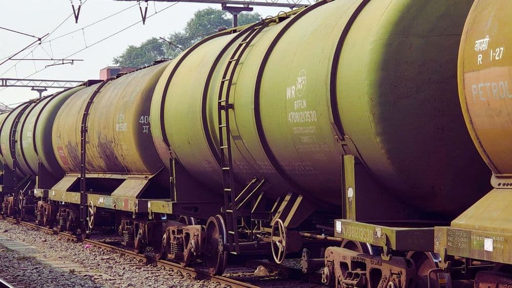 India to Send 5,000 Tonnes of Diesel to Bangladesh Under Supply Pact